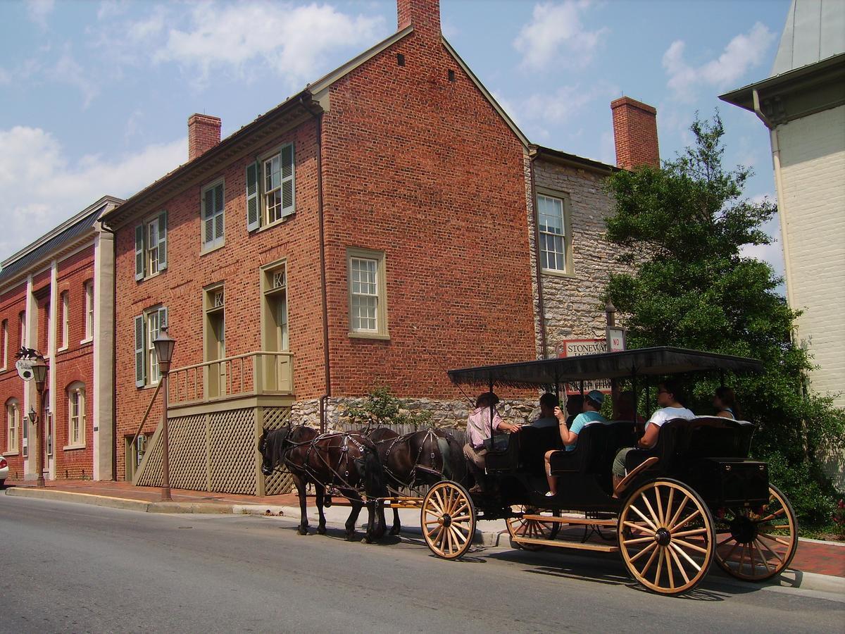 A B&B At Llewellyn Lodge Lexington Dış mekan fotoğraf